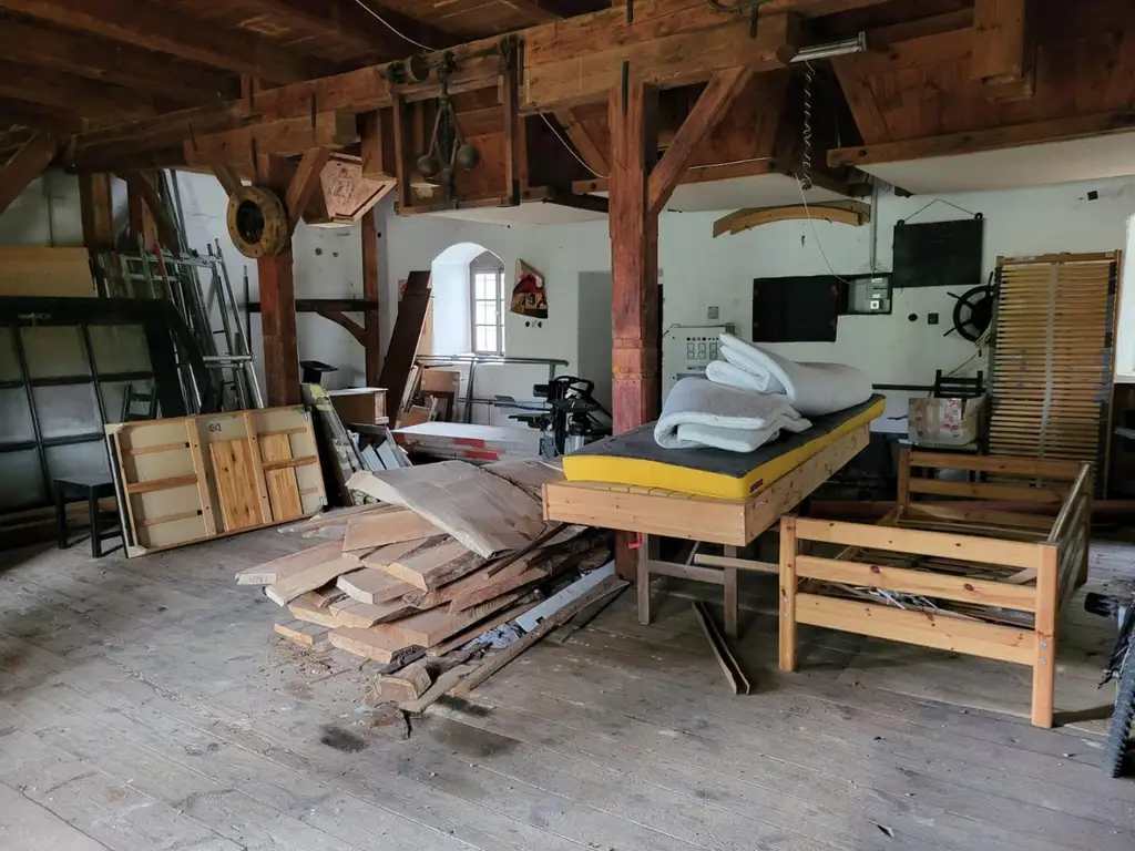 HISTORISCHE MÜHLE MIT EIGENER STROMVERSORGUNG IN SÜDUNGARN