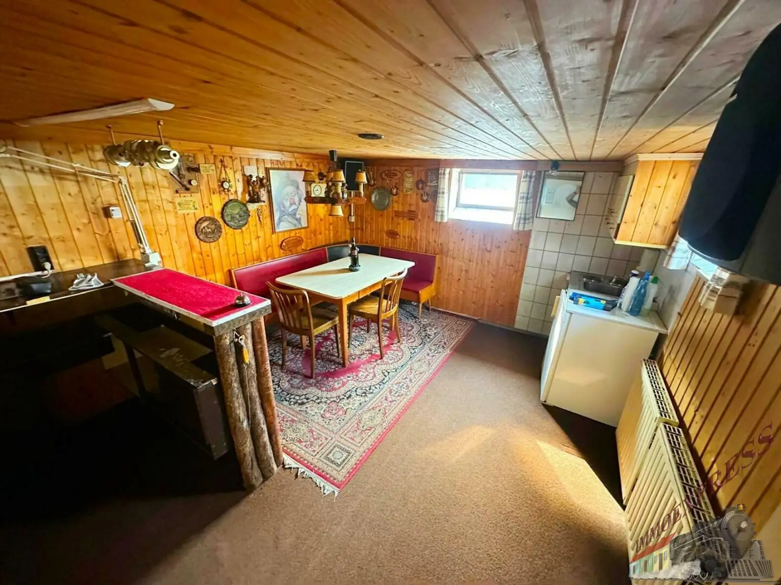 Ein-/ Zweifamilienhaus auf 1.490 m² mit Einliegerwohnung und Garage - Sackgasse
