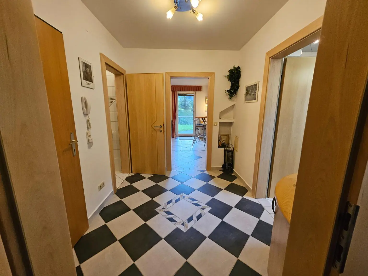 Exklusive 2-Zimmer-Ferienmietwohnung (Apartment) mit Carport im Zweitwohnsitzgebiet Kaprun!
