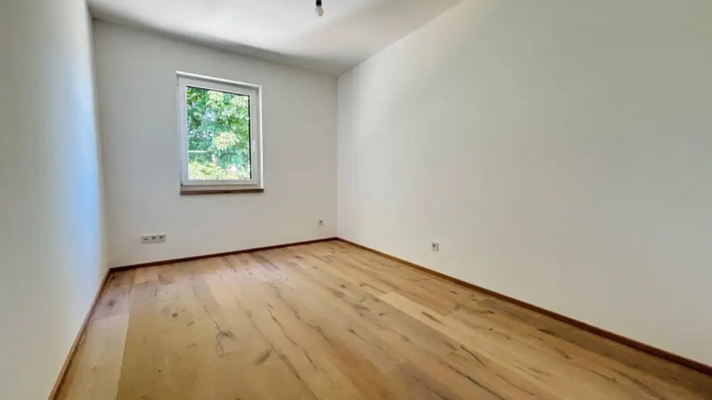 Exklusiver Wohngenuss - sonniger Ruhelage mit Garten, Terrasse und KFZ-Stellplätze in 2392 Sulz im Wienerwald