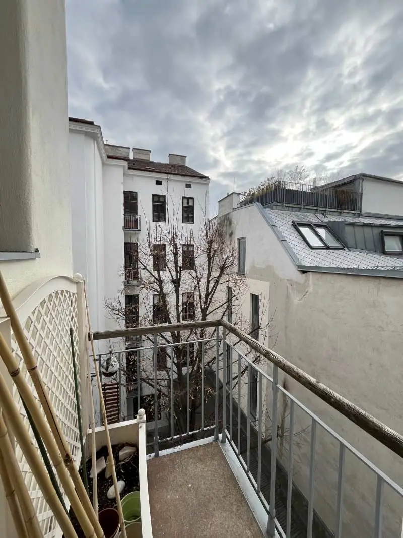 Bandgasse / Sanierungsbedürftiges Altbau(roh)juwel