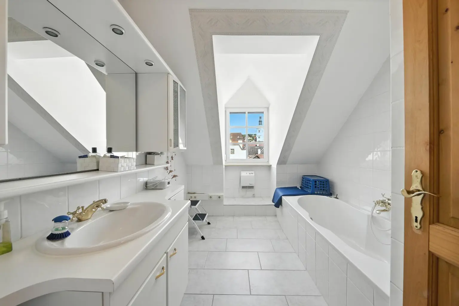 EINZIGARTIGE STILALTBAU-RESIDENZ IM HERZEN DER KREMSER ALTSTADT!