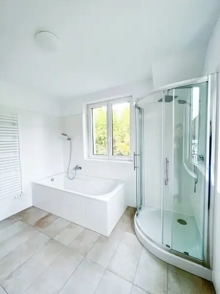 112 m2 Dachgeschosswohnung mit 11 m2 Balkon in Untermauerbach in absoluter Grünruhelage!