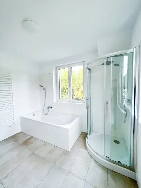 112 m2 Dachgeschosswohnung mit 11 m2 Balkon in Untermauerbach in absoluter Grünruhelage!