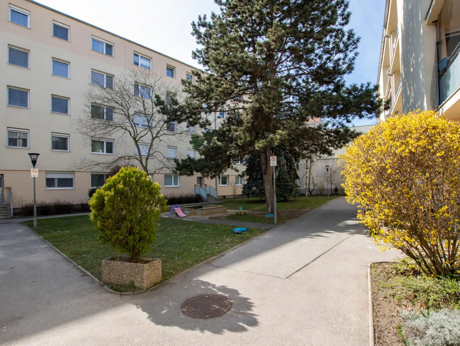 Spielplatz Hausanlage