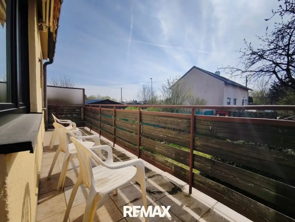 EFH mit großem Grundstück (1.164m²; teilbar) mit Garage, Carport und drei Gartenhäuschen