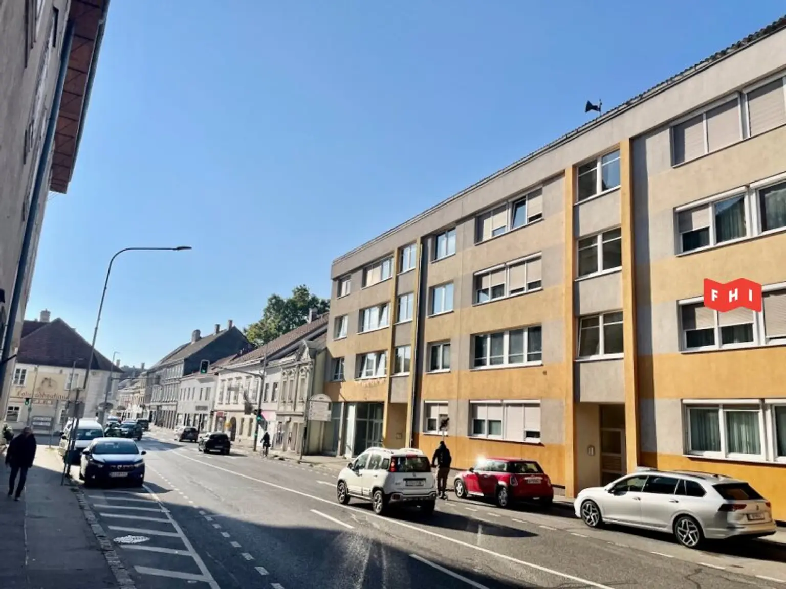 Südwestseitige 3 Zimmer Eigentumswohnung mit Loggia, Klimaanlage, Autoabstellplatz & PV-Balkonkraftwerk.