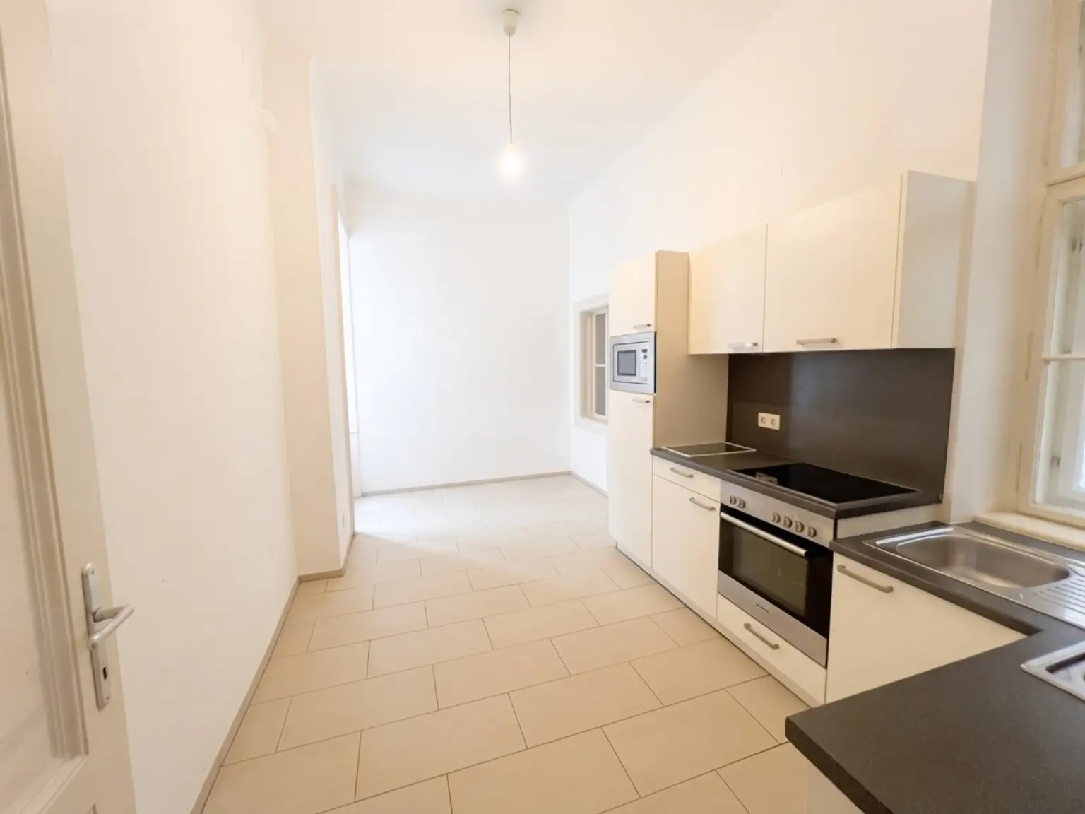 UNBEFRISTET: Nette Altbauwohnung in Top Lage