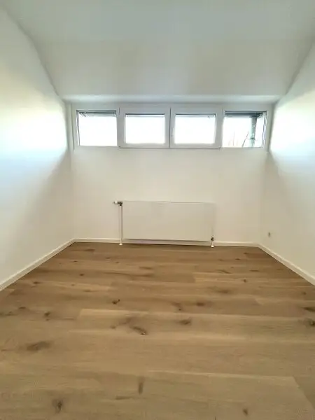 Wohnen mit Weitblick: Stilvolle 2-Ebenen-Wohnung mit Terrassen in der Sieveringerstraße