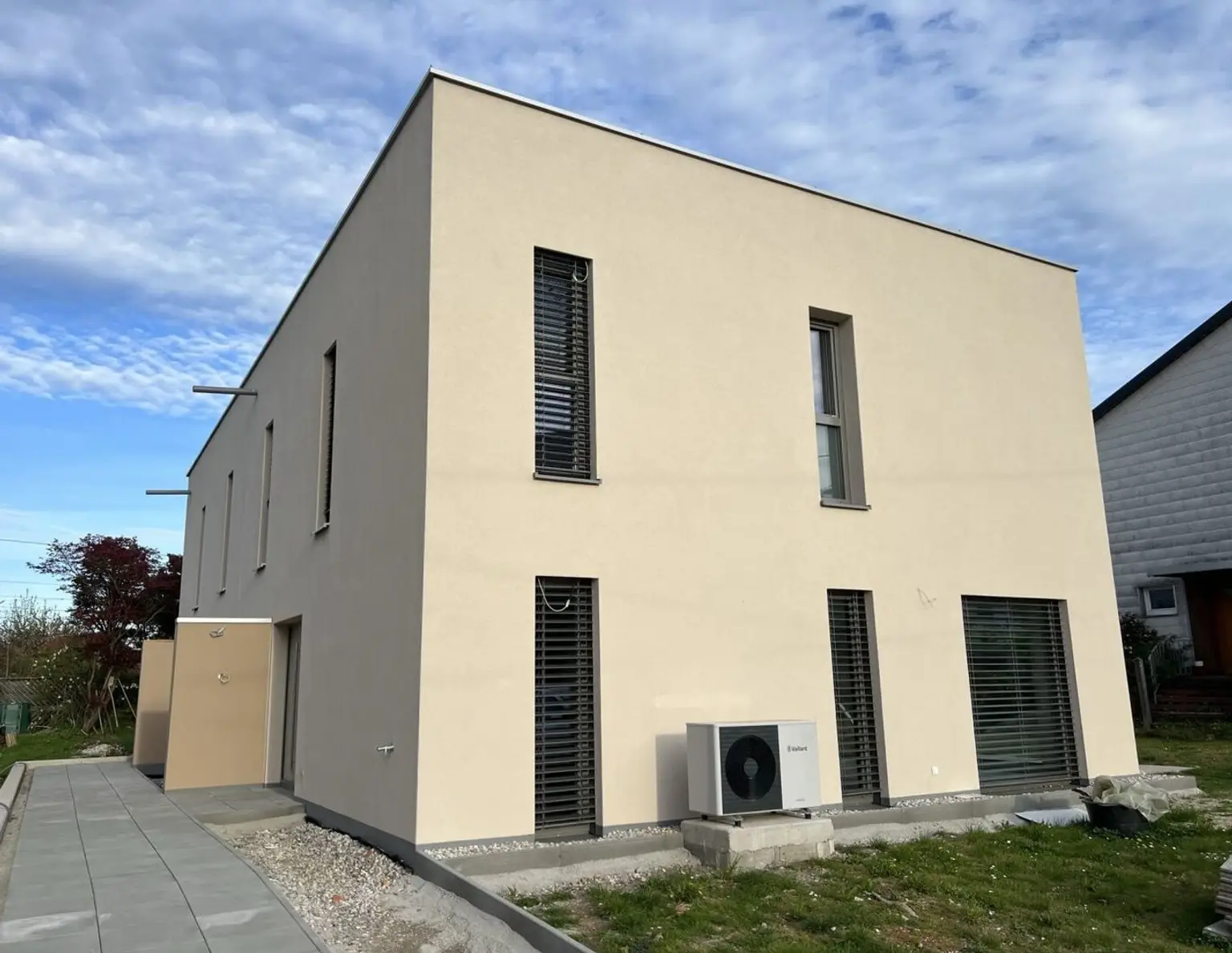 Top Preis-Leistung - Moderne Doppelhaushälfte in Leonding Haag