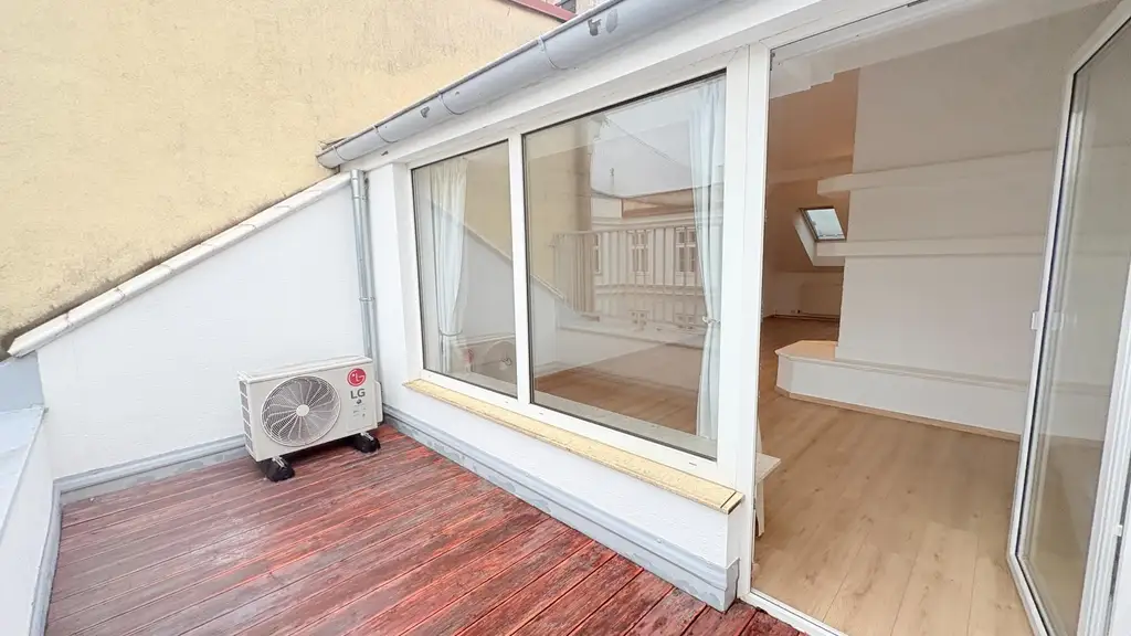 Freier Himmel über dem Servitenviertel/Clusiusgasse ca. 73 m2 mit Terrasse!