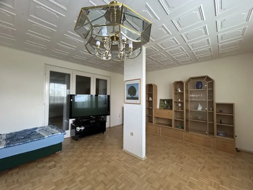 +++Charmantes Mehrfamilienhaus mit weitläufigem Naturgarten und vielseitigen Nutzungsmöglichkeiten!+++
