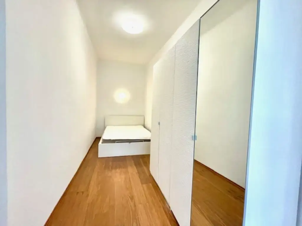 WOHNEN im 7-ten HIMMEL - INNENSTÄDTISCHE EIGENTUMSWOHNUNG- ELEGANTE Klassische Wiener-Altbau-Wohnung mit 2-Zimmern in Top Lage am SPITTELBERG - DURCHHAUS!