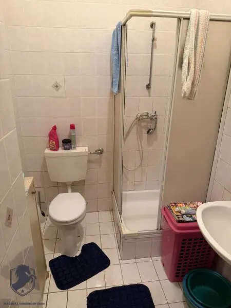 Charmante 1-Zimmer-Altbauwohnung mit separater Küche