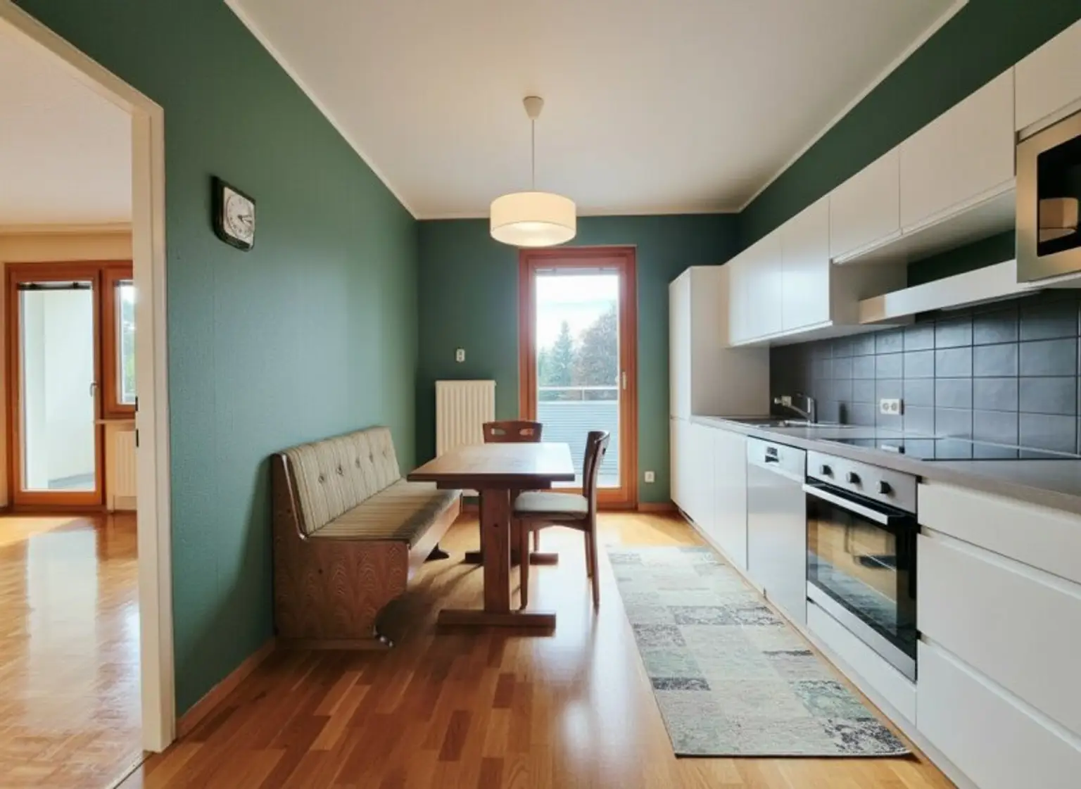 116 m², 4-Zimmerwohnung mit Loggia in Bestlage