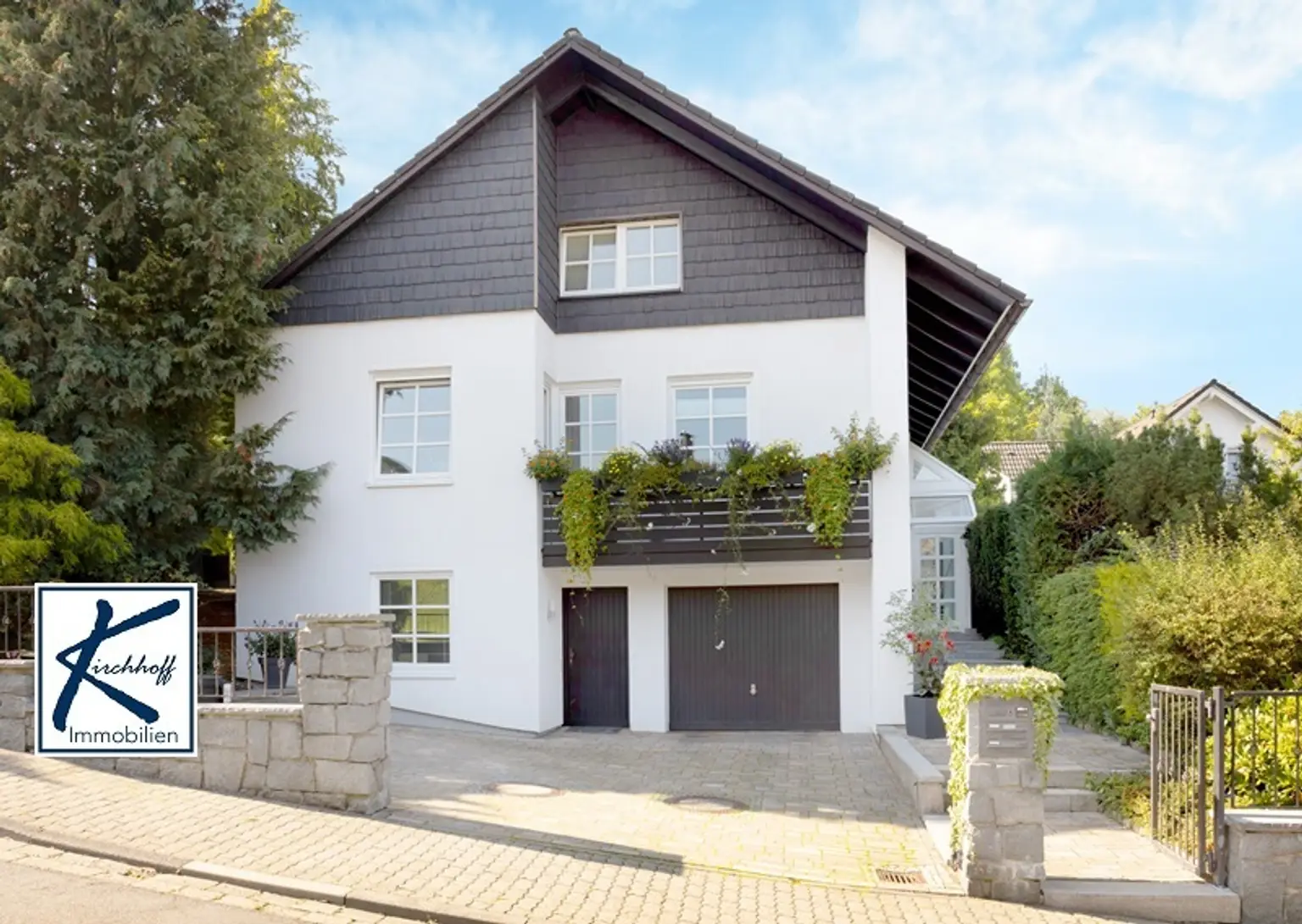 VERKAUFT: Ihr neues Zuhause in bester Lage von Goslar: Großzügiges Einfamilienhaus mit Einliegerwohnung und traumhaftem Garten