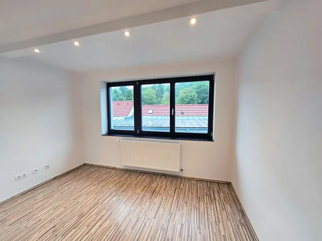 ***HELLES LOFT *** KFZ STELLPLATZ *** GEMEINSCHAFTSGARTEN ***