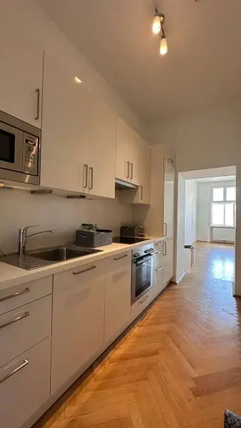 Wohnung im 1. Bezirk mit traumhaftem Ausblick & Garage