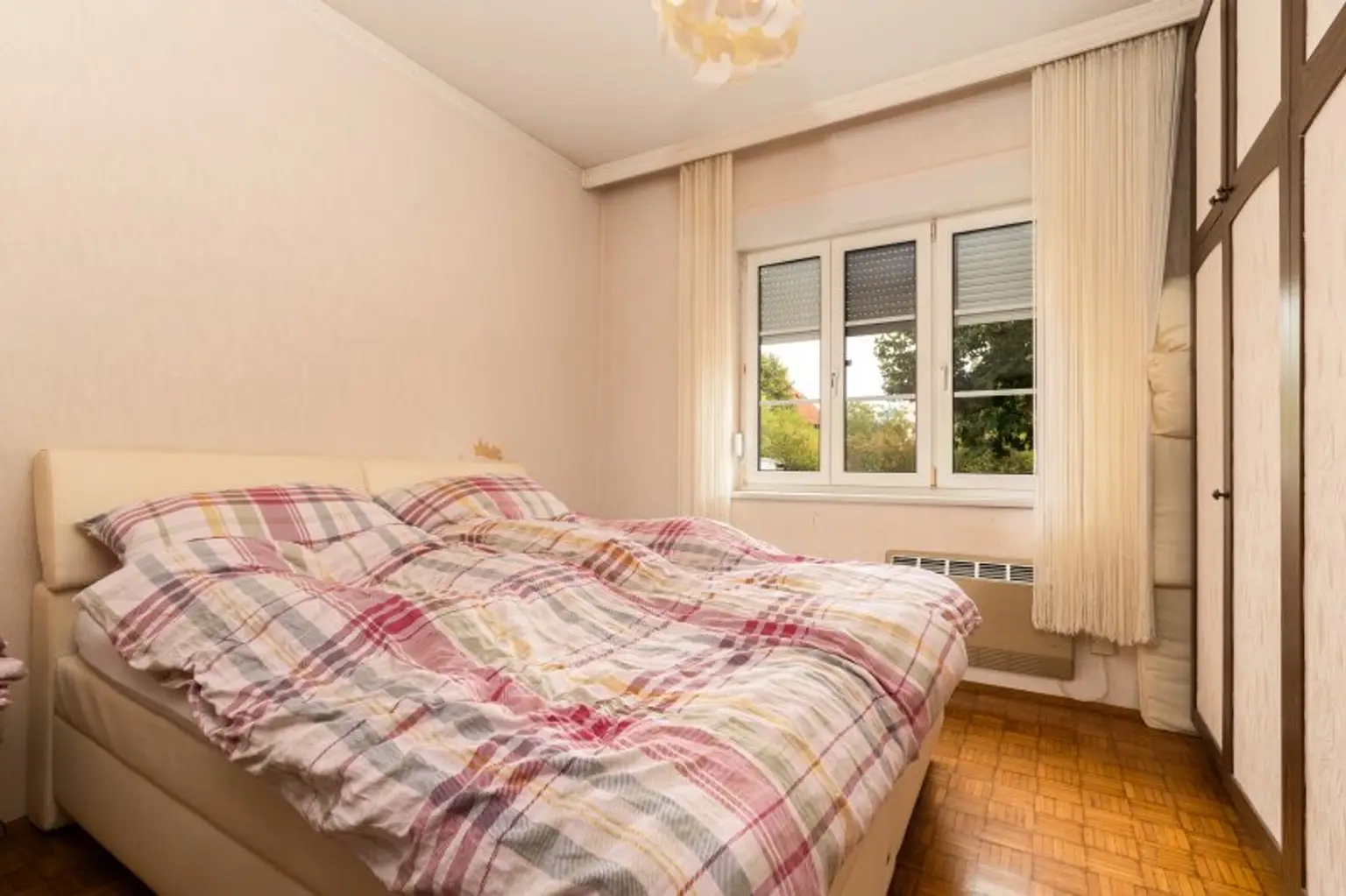 Erdgeschoß - Schlafzimmer