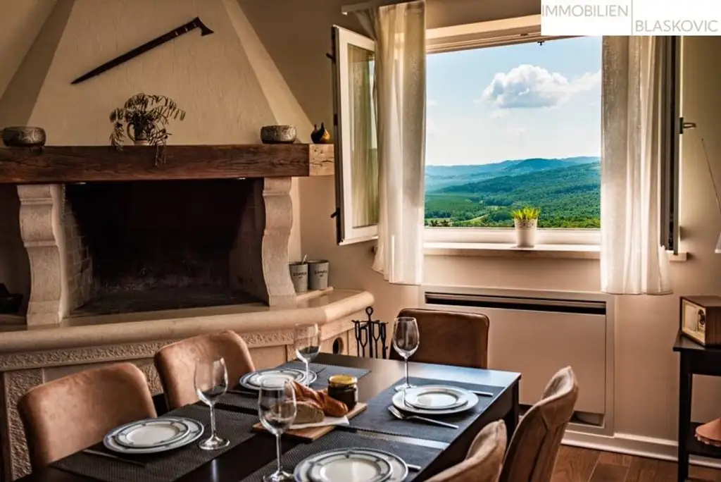 Charmante Villa im Grünen mit fabelhafter Aussicht in die Natur