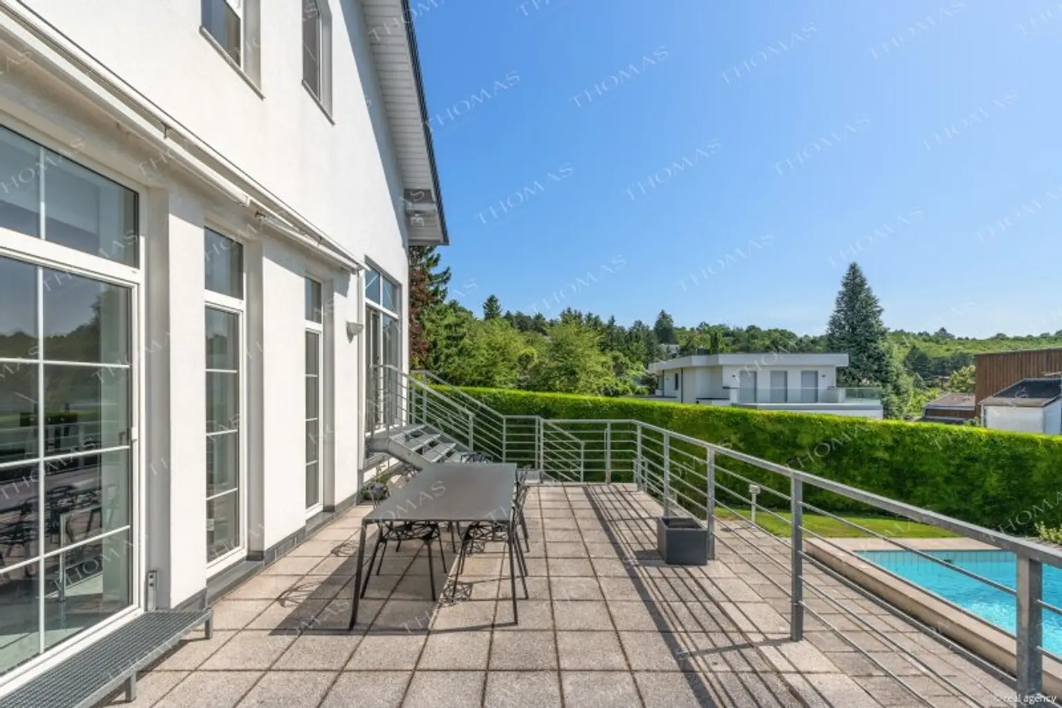 Exklusives Einfamilienhaus mit Weitblick über Wien in Hagenbrunn !