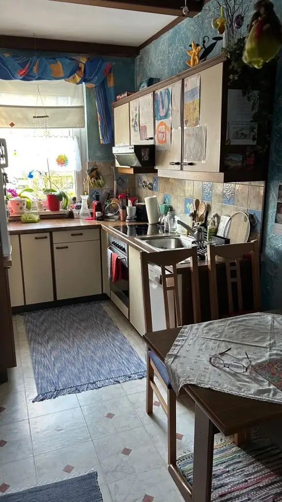 Geräumige 4-Zimmer-Wohnung mit Loggia & TG-Platz zu verkaufen