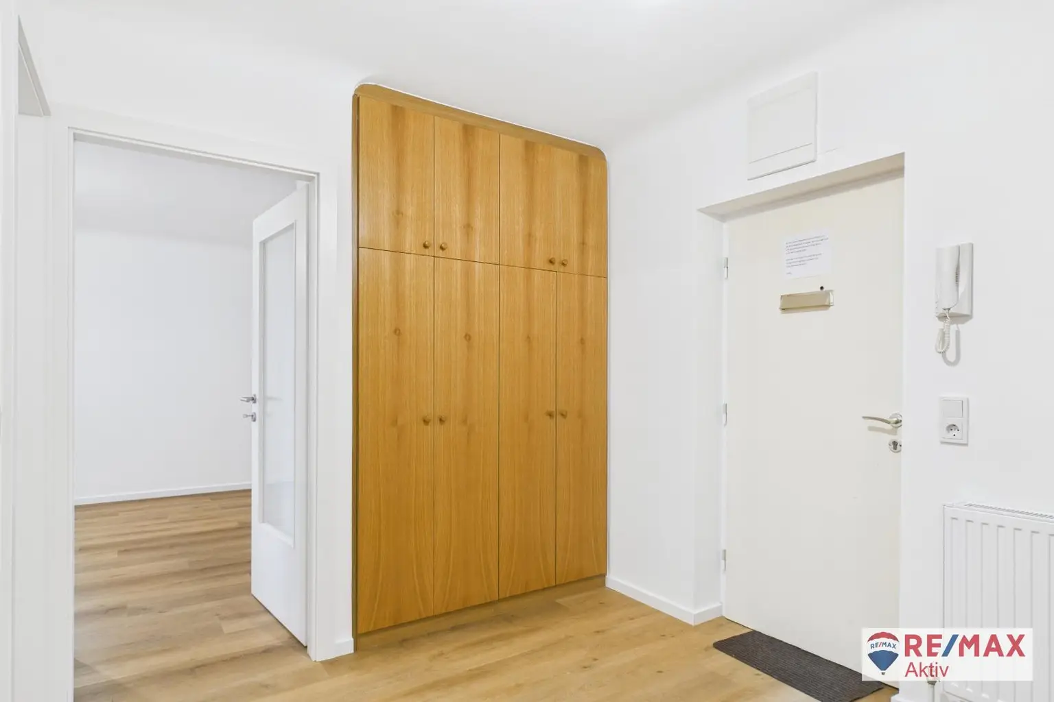 Erstbezug nach Sanierung - 2-Zimmer Wohnung mit großem Balkon