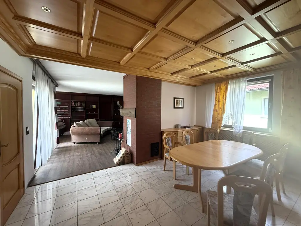 Haus/Villa mit lebenslangem Wohnrecht zu verkaufen // House/villa with lifetime right of residence for sale //