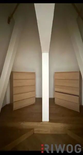 Einmalige Dachgeschosswohnung am Naschmarkt – Mit Vision veredelbar zum 215 m² PENTHOUSE-Juwel mit einmaligen 360°-Blick über Wien