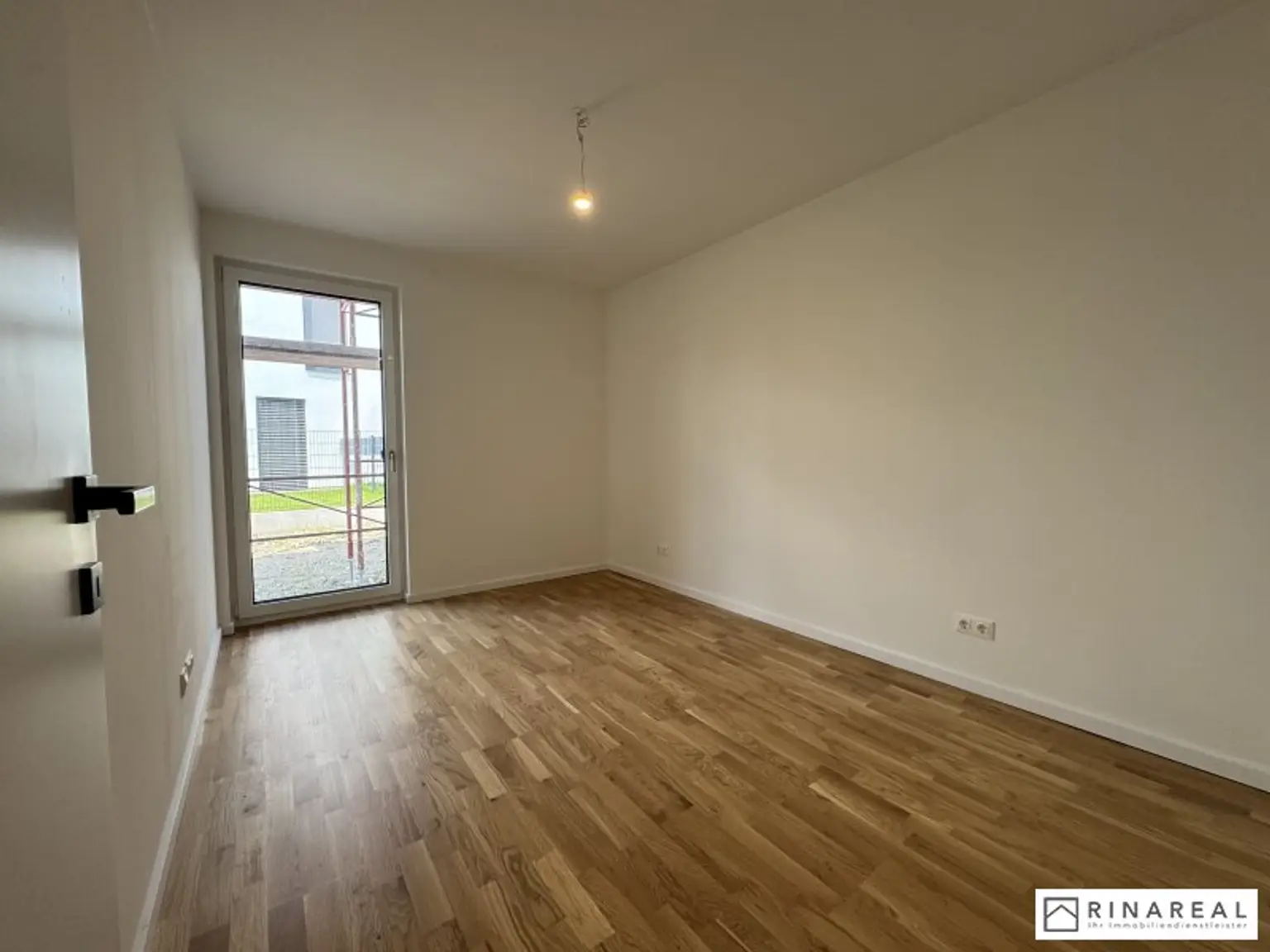 Traumhafte 3 Zimmer Gartenwohnung | Blumengasse - ERSTBEZUG | ca. 23 m² Terrasse & ung.150 m² Eigengarten | zzgl. Tiefgaragenstellplatz | Top D4
