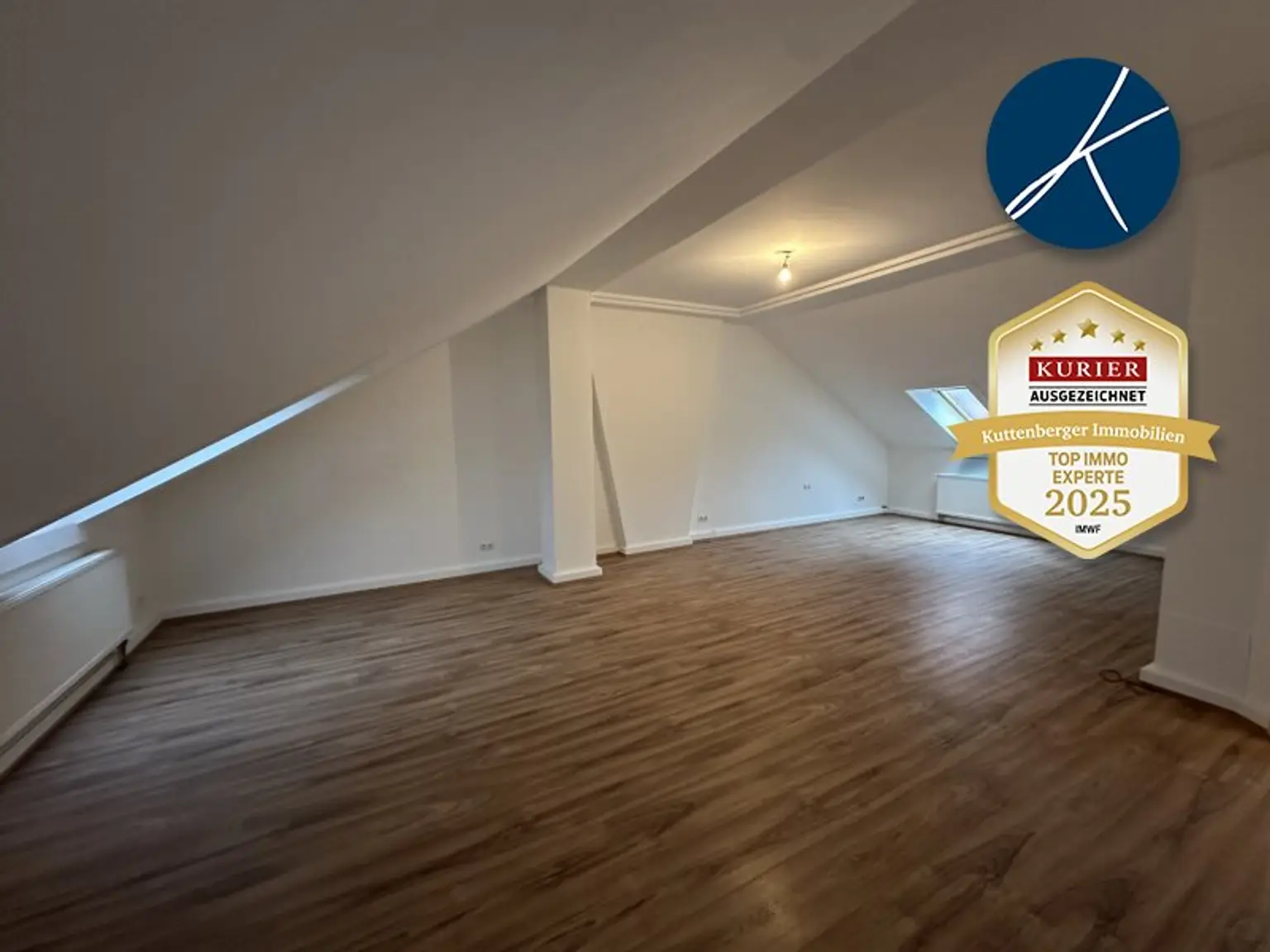 Großzügige Maisonette-Wohnung mit Parkplatz in zentraler Wohnlage