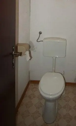 12 WC OG Haus 1  Moosbrunn