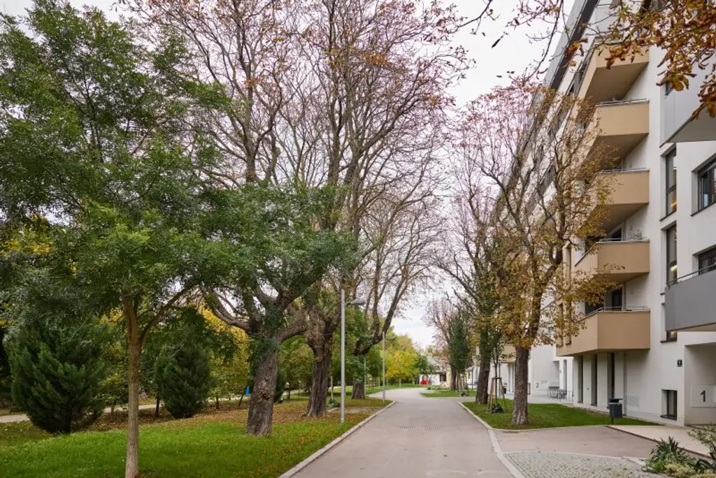 Sonnige 4 Zi Gartenwohnung in Ruhelage (S-Bahn Liesing Nähe) mit Garage