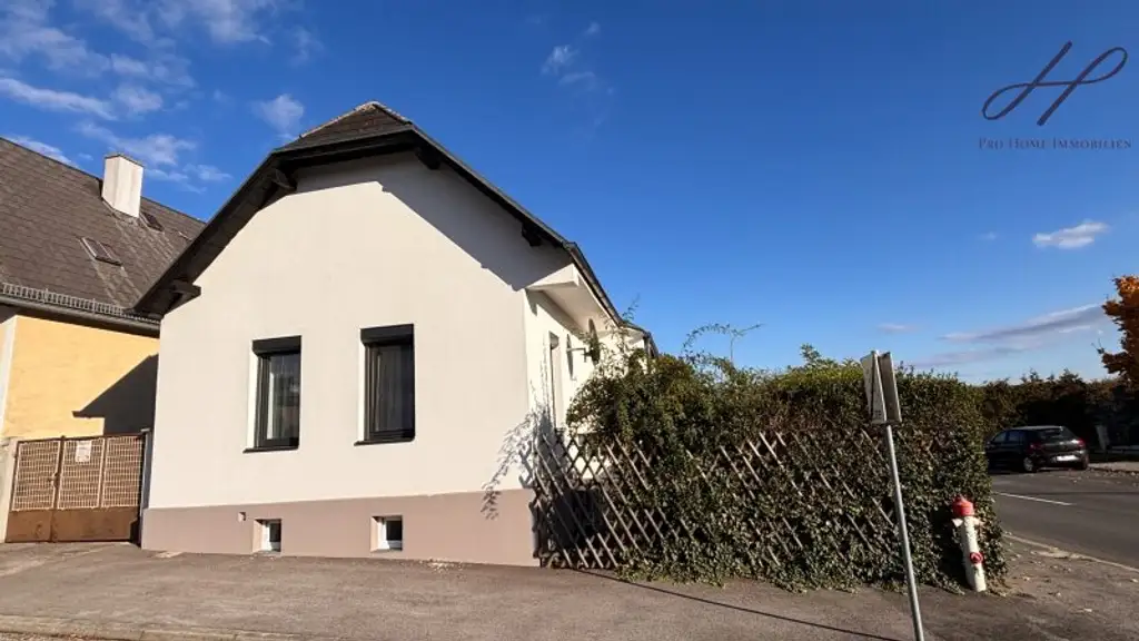 kernsaniert: gemütliches, bezugsfertiges Einfamilienhaus