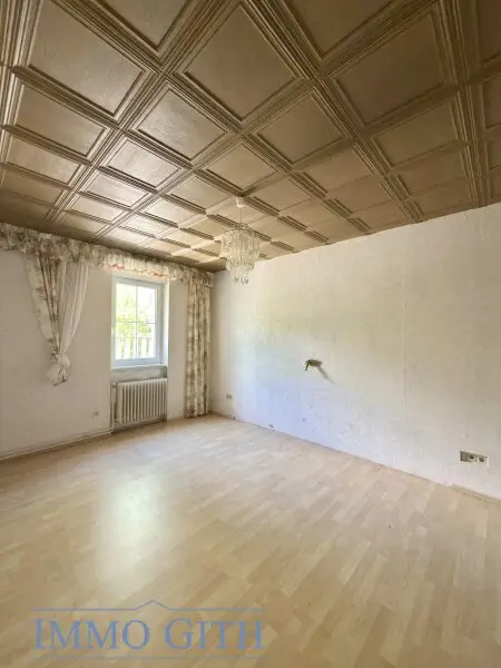 RUHIGE SACKGASSENLAGE MIT POTENZIAL – 652 M² GRUNDSTÜCK MIT EINFAMILIENHAUS, POOL & EINREICHPLAN IN GUNTRAMSDORF ZU KAUFEN!