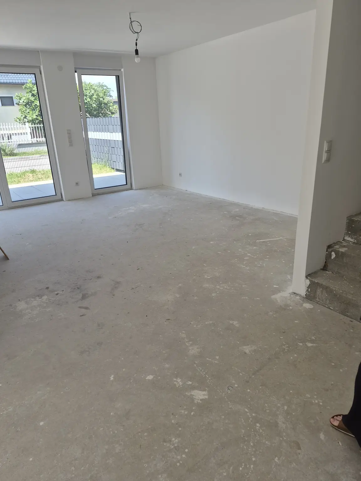 Neubau - Tolle Doppelhaushälfte belagsfertig - Neufelder See schnell erreichbar!
