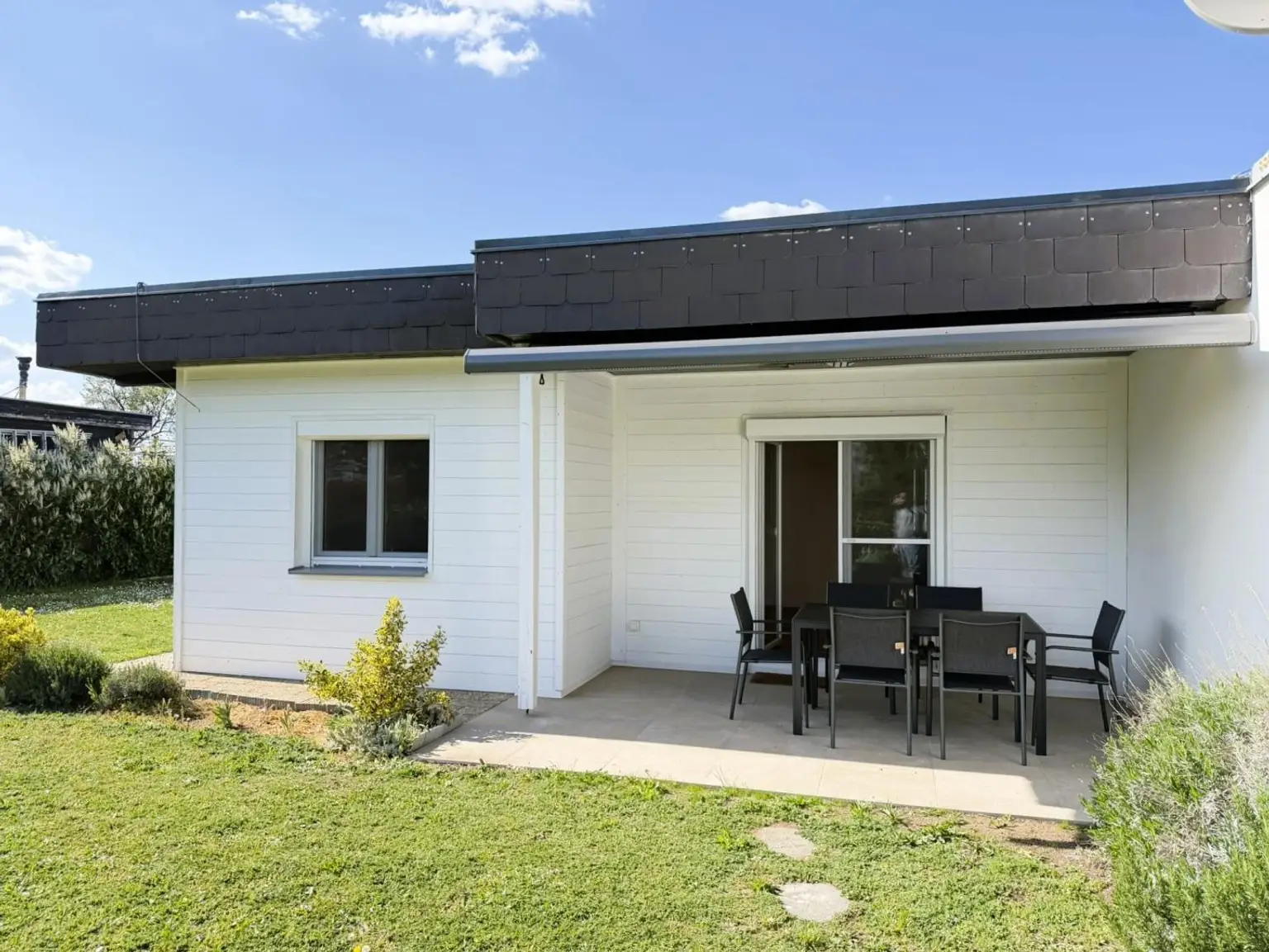 Bungalow Gartenseite