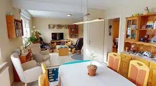 Weitläufiges Wohn und Esszimmer
