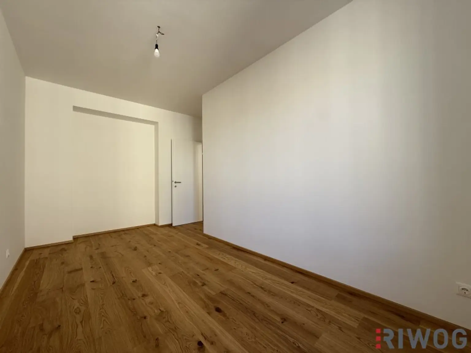 HERBSTAKTION - NEUE PREISE | barrierefreie 2-Zimmer Altbauwohnung mit hochwertiger Verglasung und Zentralheizung | Fernwärme