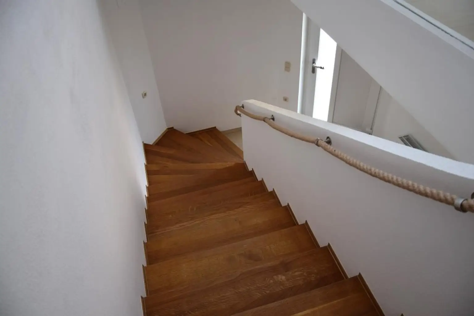 Stigenaufgang Dachgeschoss TOP 3