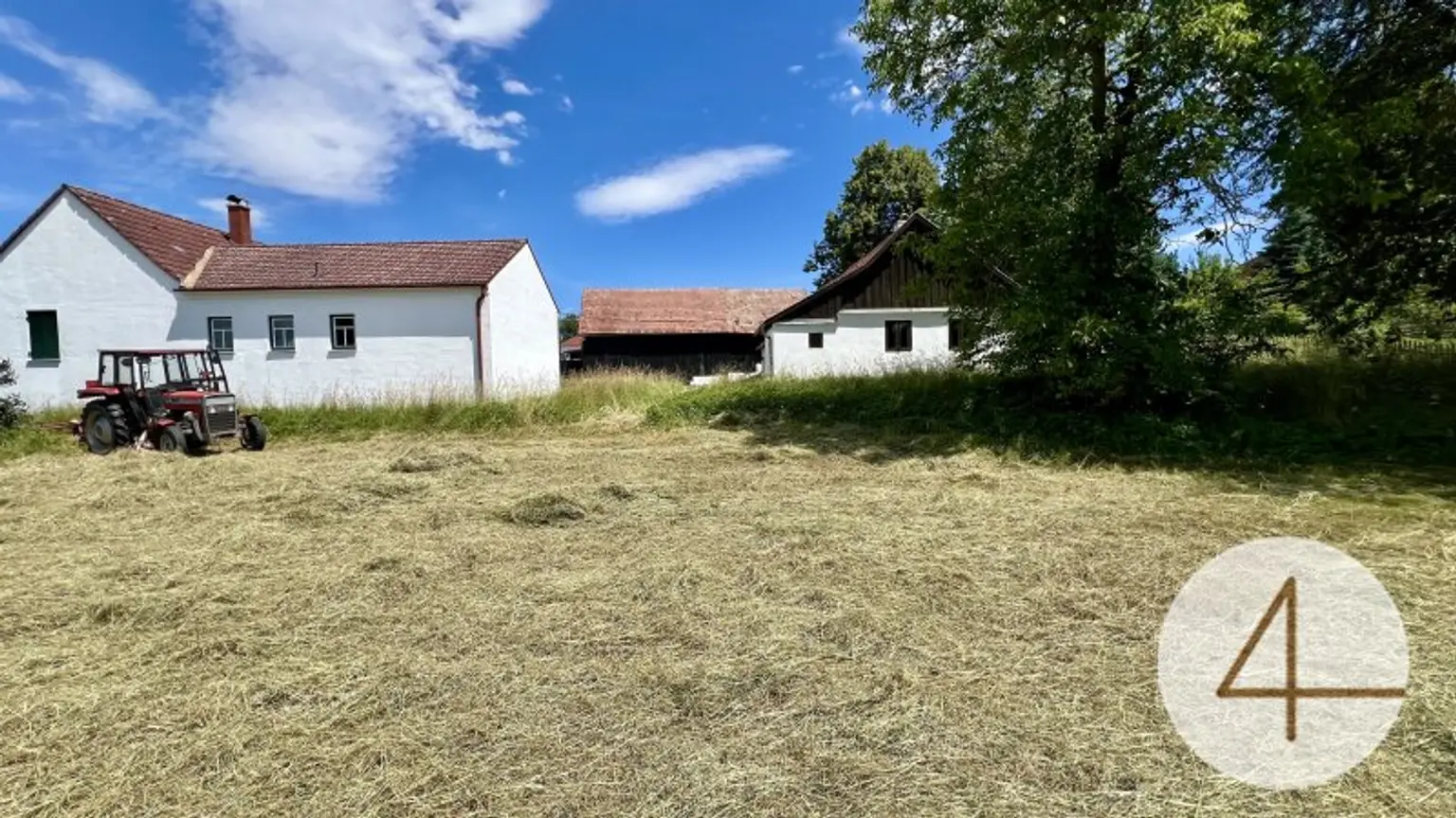 6 Minuten nach Geras - gut erhalten und teils renovierter Vierkanthof - großes Grundstück 2601m² - Brunnen am Grund
