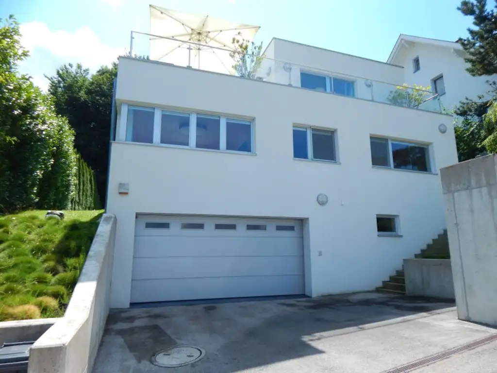 "Wohntraum" Villa mit Pool - Fernblick und direkten Zugang zum Wald