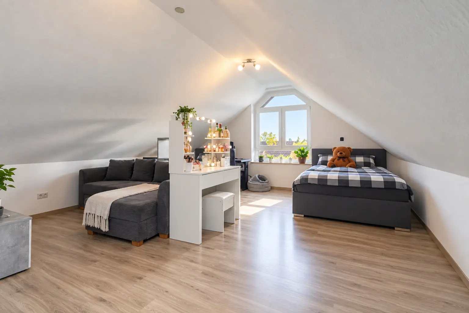 Schlafzimmer 3