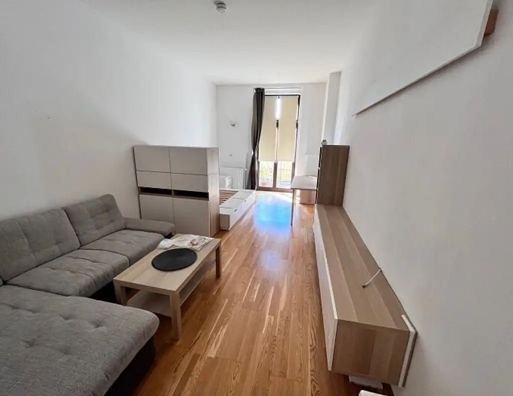 Graz-Nähe-Citypark: 1. MONAT MIETFREI! Preisgünstige, 1-Zimmer-Balkonwohnung in zentraler Lage!