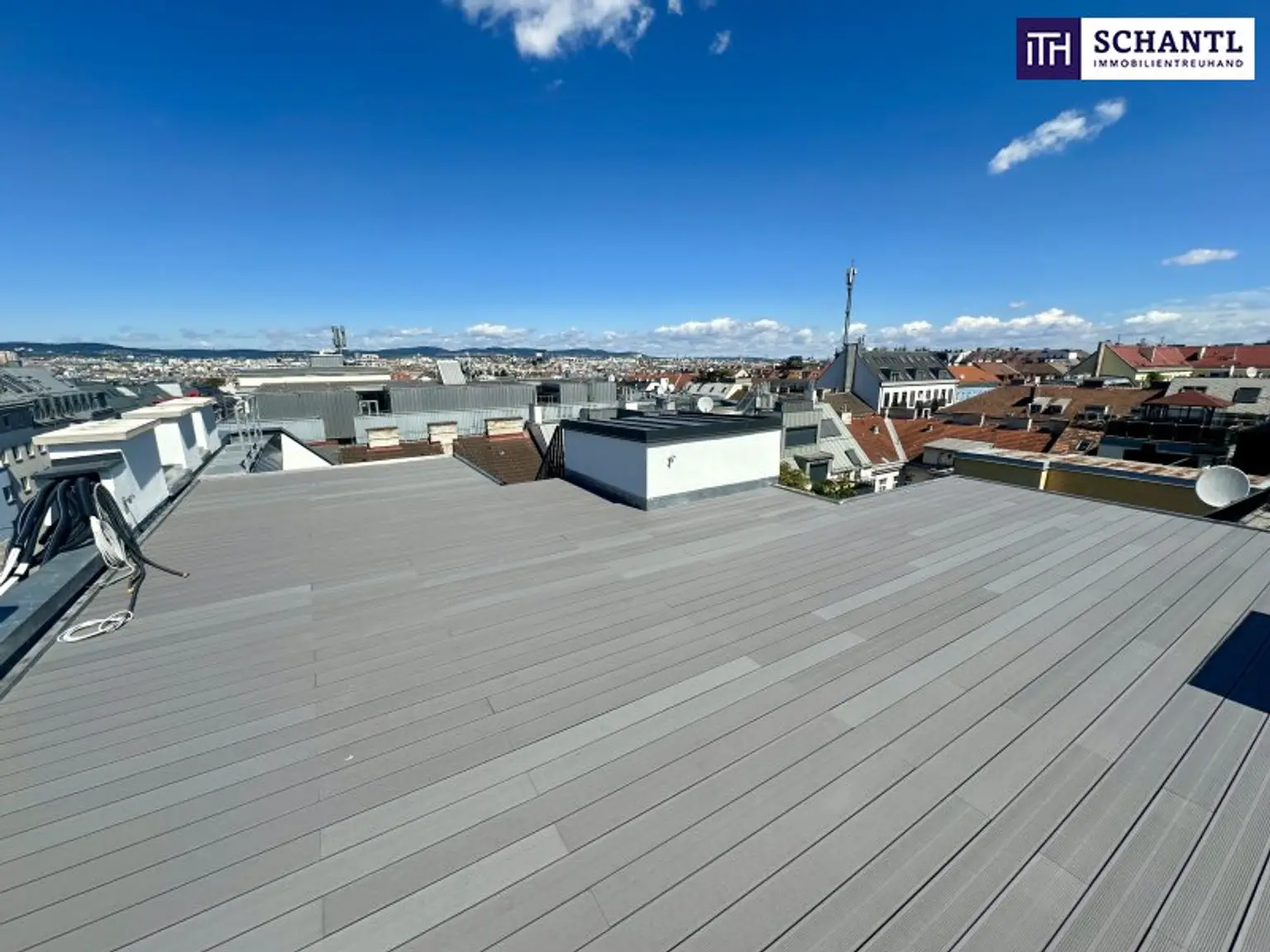 BEZUGSFERTIG! Ihr geniales Penthouse mit 175 m² Wohnfläche und 72 m² Dachterrasse on TOP + privater Liftfahrt!