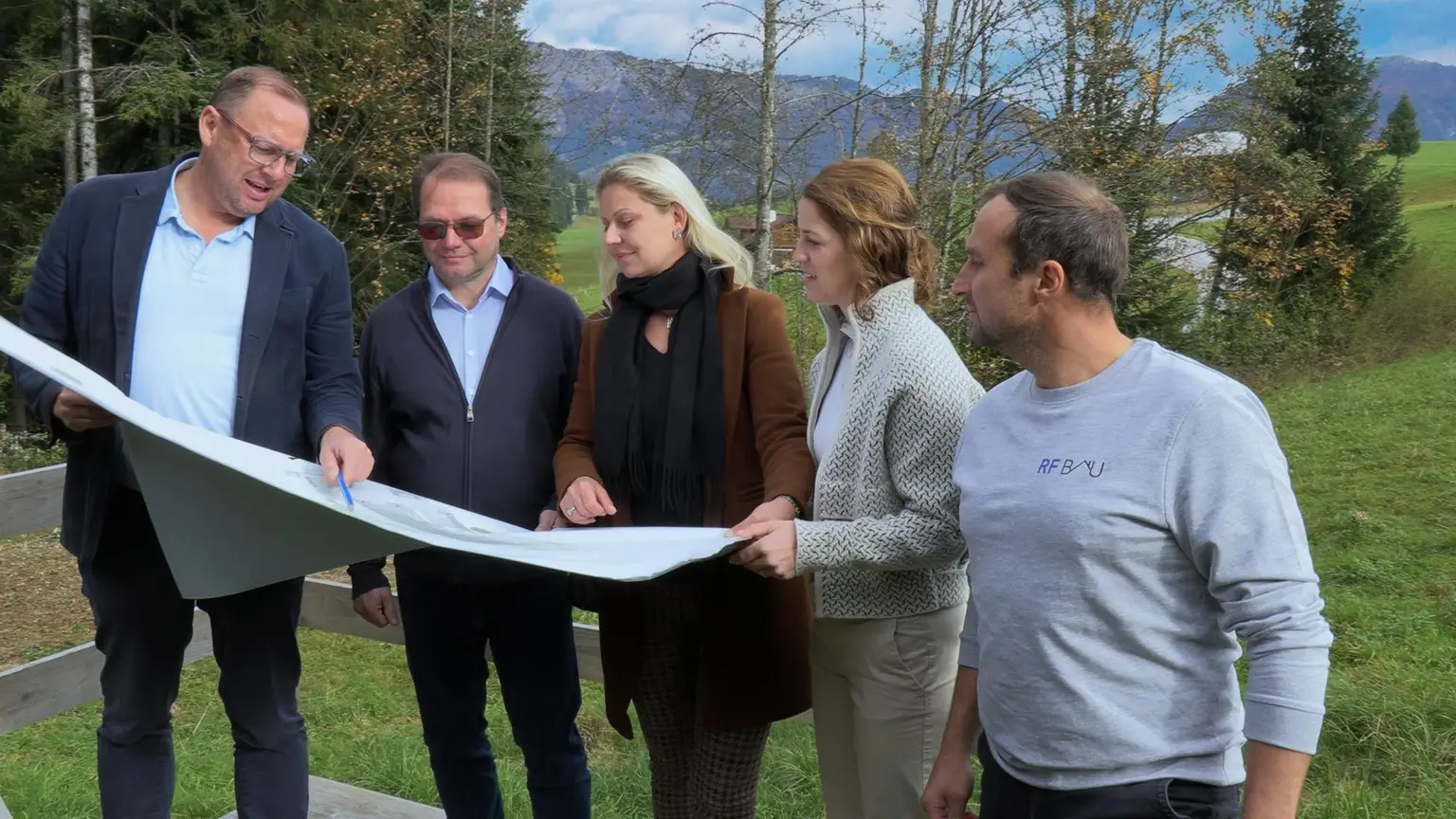 4 Zimmer Maisionette mit Penthouse-Charakter und eigenem Garten in traumhafter Lage