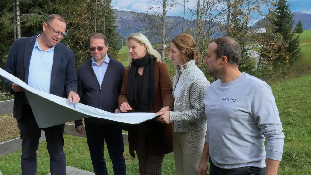 4 Zimmer Maisionette mit Penthouse-Charakter und eigenem Garten in traumhafter Lage