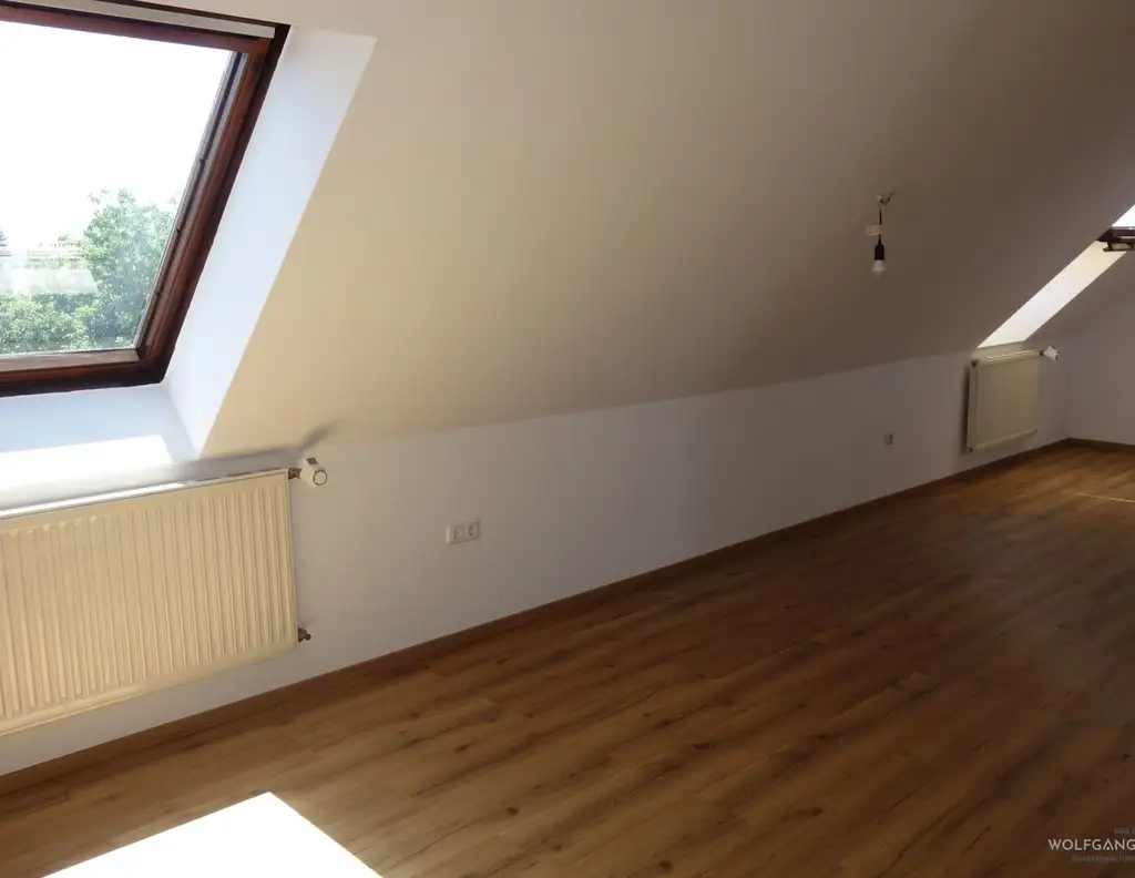 Gemütliche 1-Zimmer-Wohnung (neue IKEA-Küche, neuer Parkett) in Graz - Jetzt mieten für 542,35 €!