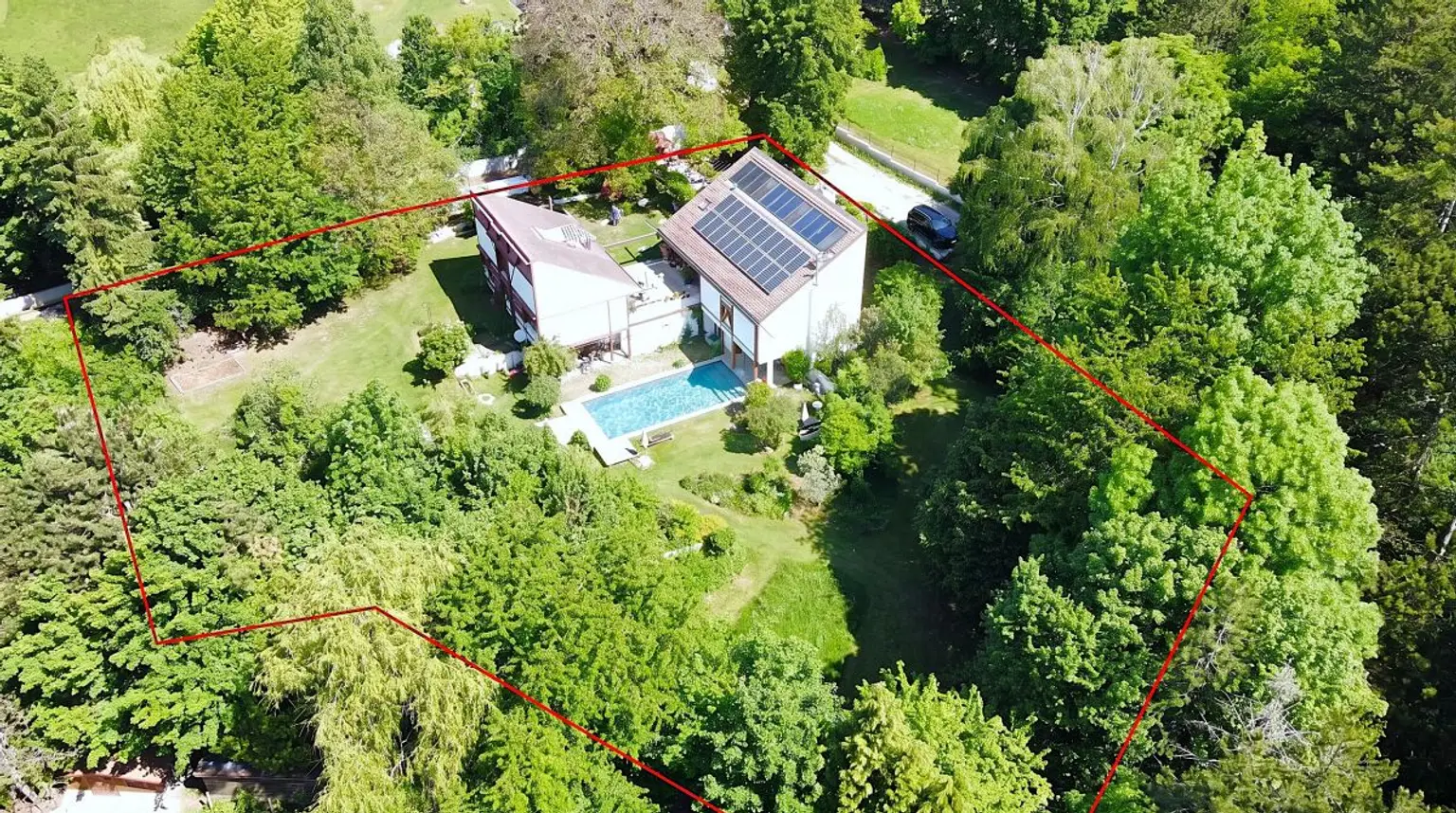 [06774] Sanierungsbedürftiges Architektenanwesen in uneinsehbarer Ruhelage!