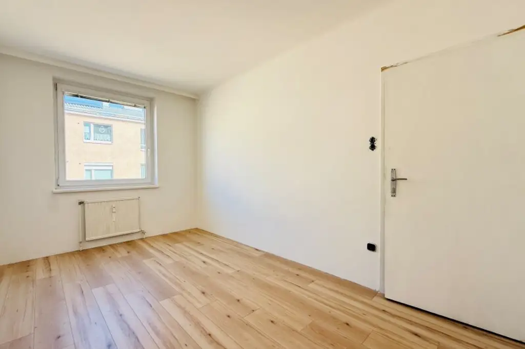 Sehr gut aufgeteilte 2 Zimmer Wohnung mit separater Küche